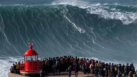 nazare surfing competition 2024.